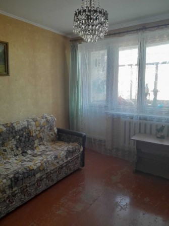 Продам двухкомнатную ул. Чаривная - фото 1
