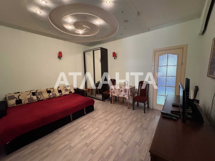 ЦЕНТР! Квартира 44 м2 с ремонтом  ул. Утесова/Базарная. - фото 1