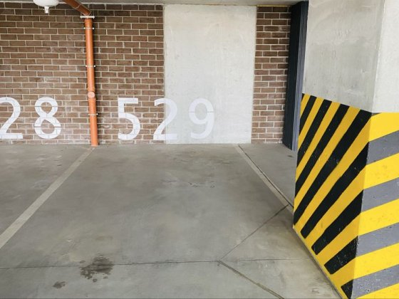 Оренда паркомісця Львів вул. Кульпарківська 91 Парус Львов