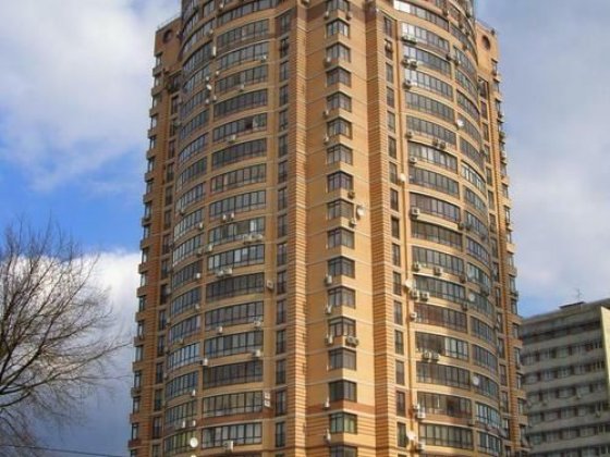 Здам паркомісце в паркінгу за адресою вул.Панаса Мирного, 28-А Киев