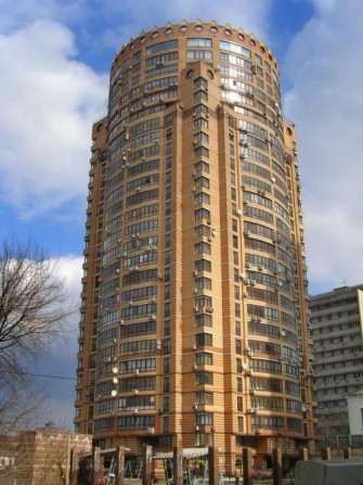 Здам паркомісце в паркінгу за адресою вул.Панаса Мирного, 28-А - фото 1