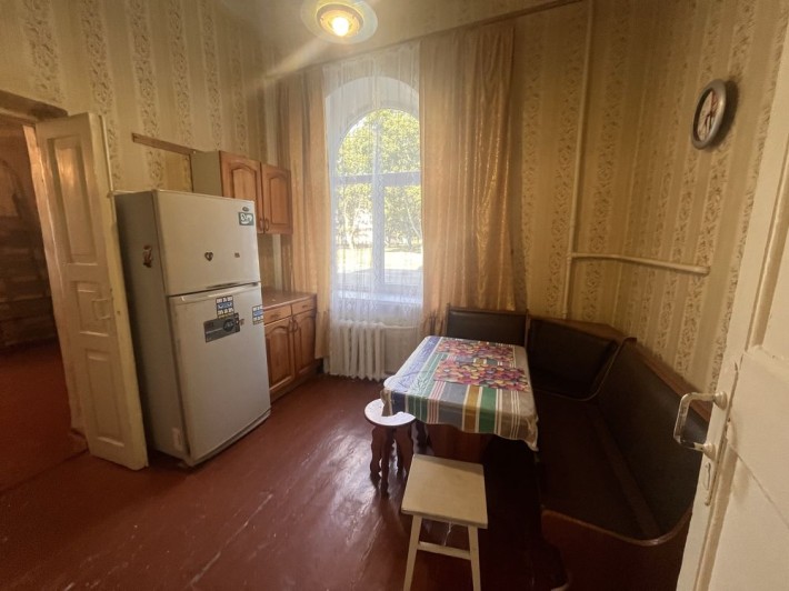 Продам 1-кім.кв., ХТЗ, сталінка, 5 хв до метро, пр-т Індустріальний - фото 1