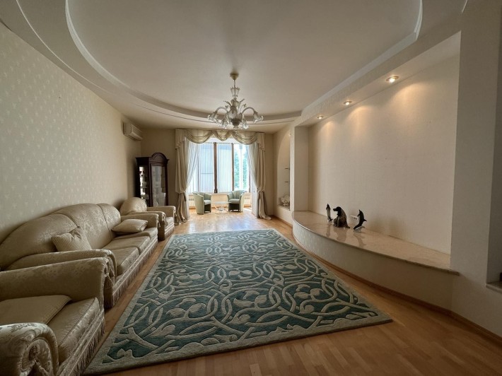 Продам 3-комнатную квартиру, Французский б-р, паркинг, 1я линия моря - фото 1