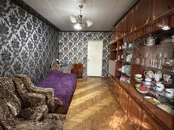 Продаж 3-к квартири на Полякова