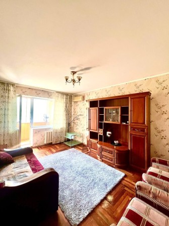 Продажа 2х-комн.кв. по ул. Бульвар Строителей  3/9 - фото 1
