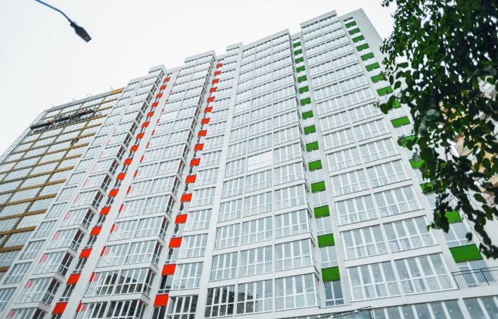 Продам 1 к. квартиру с лоджией в новом доме в Центре - фото 1