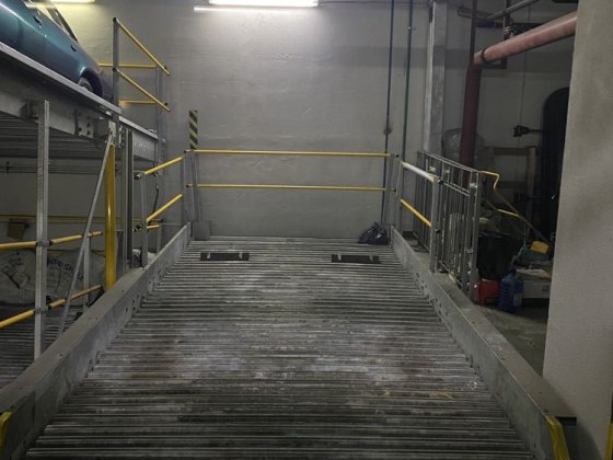 Підземне паркомісце  Антоновича 131, м. Палац “Україна”, Укрексімбанк Киев