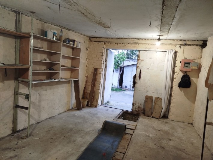 Сдам гараж  на Искра 5, пос.Кот. ул. Марсельская - фото 1