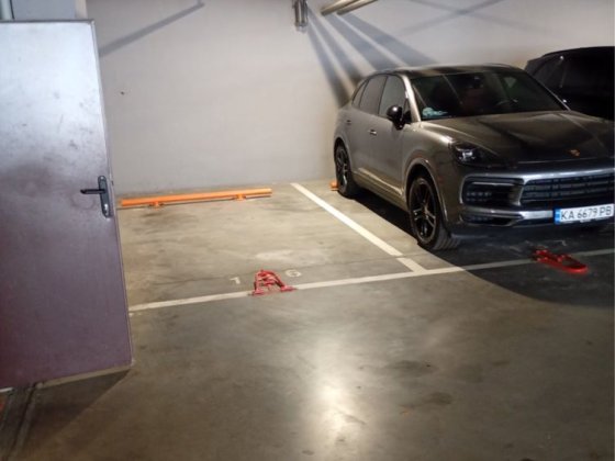 Паркинг ул. Лейпцигская 13а Киев