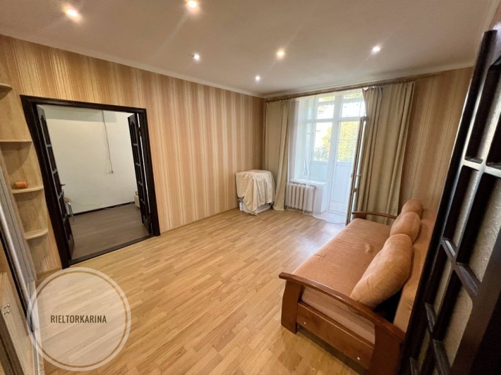 Лагерне Поле/Артилерійська продаж 2к квартири 36м2 - фото 1