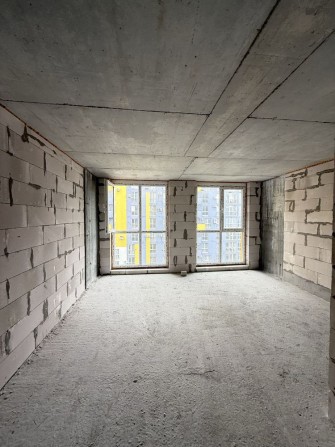 Продаж 1 кім квартира новобудова. Будинок зданий та частково заселений - фото 1