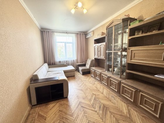 Продам 2 к.к.»сталинка». ЦЕНТР Миколаїв