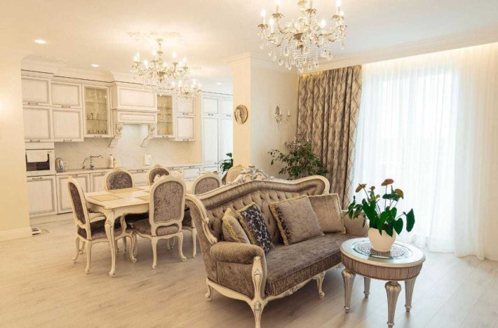 В продаже 3х комнатная квартира в ЖК Бельэтаж. Авторский ремонт. - фото 1