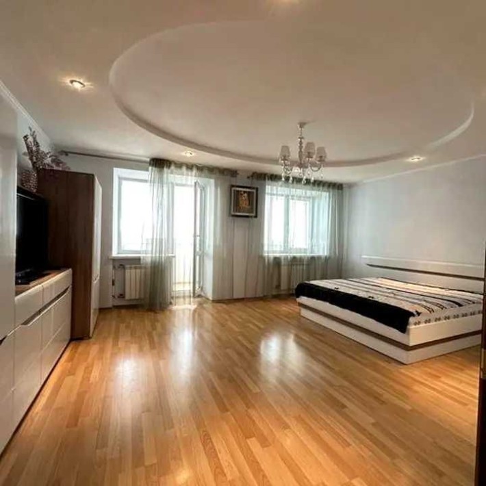 Продам 3 к. квартиру 120 м2 Клочковская новострой метро Научная ремонт - фото 1