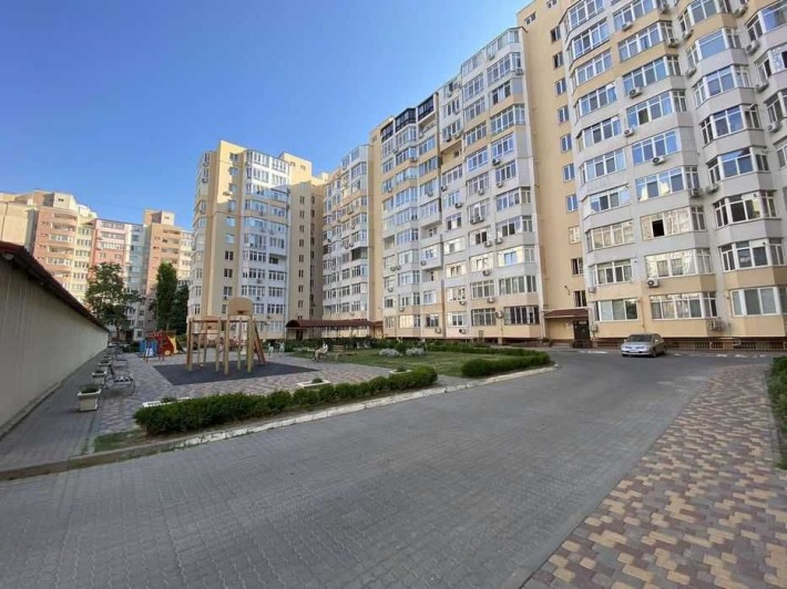 2 комн -82 метра. 3/10 эт. Новый кирпичный дом. АГВ. ул. М.Говорова - фото 1
