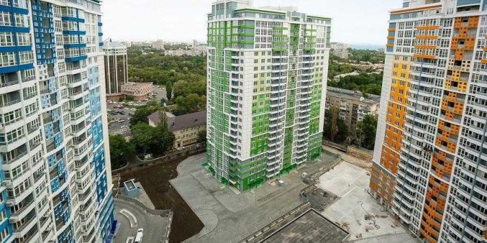 Купіть квартиру з панорамою і не ходіть в кіно- воно за вашими вікнами - фото 1