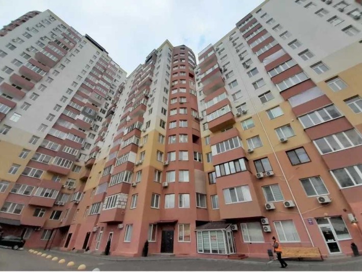 Квартира 50 кв.м в ЖК «Акапулько» на вул. Педагогічній - фото 1