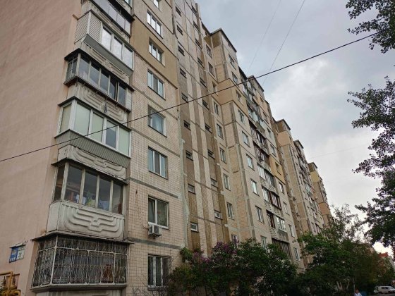 Продаж 3-к квартири вул. Милославська 31 Деснянський район Київ