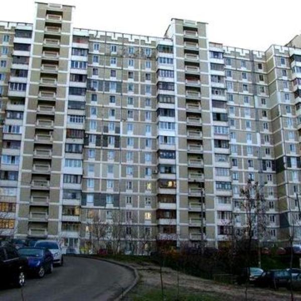 Продаж 3-к квартири вул. Срібнокільська 8 - фото 1