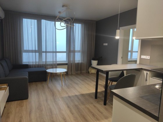 Продаж 1-к квартири вул. Кам'янська 128 Киев