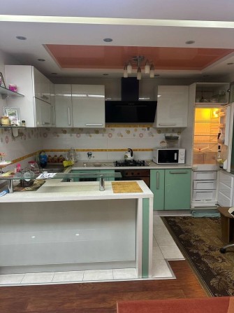 Продам Большую 1к 42м2 ул.Годуванцева Городок ОР - фото 1