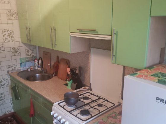 Здається в оренду  3-кімнатна квартира у центрі міста Прилуки