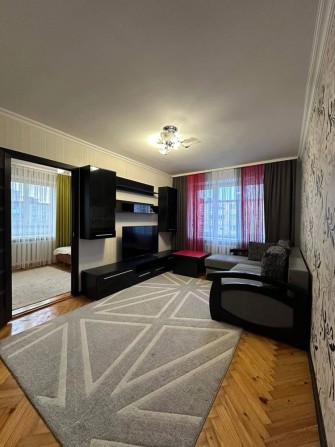 Оренда 3-кім. квартири на пр. Відродження - фото 1