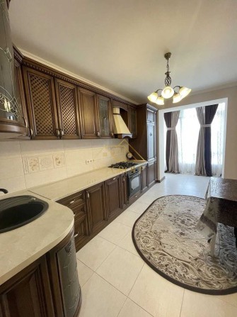 Оренда охайної,просторої 2 кім. квартири на одній з ЦЕНТРАЛЬНИХ вулиць - фото 1