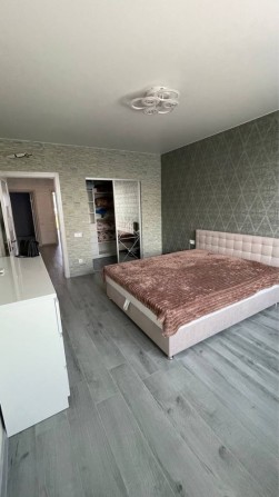 Оренда великої 3-кімнатної квартири ЖК «Містечко Соборне» 98м2 - фото 1