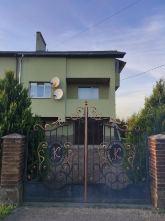 Оренда 3 кім. в будинку - фото 1