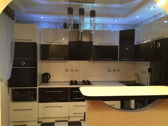 Оренда 3-кімнатної квартири по вулиці Британській (Горького) Сумы