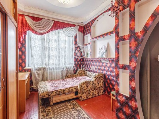2 кімнати в гуртожитку, 27 м2. Житловий стан. Коцюбинське, Бучанський Коцюбинське