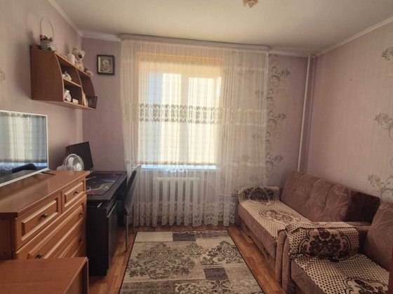 Продаж 1 - кімнатна квартира  м Луцьк