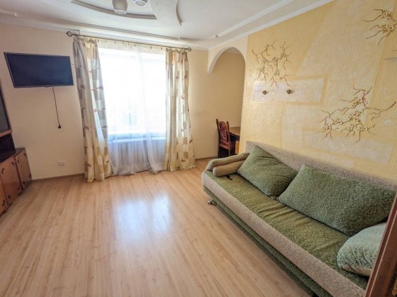 Здається 2 кімнатна квартира вул.Соборна 438 Рівне