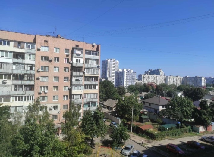 Здається 3-кімнатна центр без меблів - фото 1