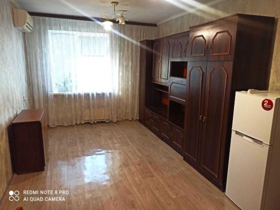 Кімната в сімейному гуртож. вул.Азербайджанська,8А, метро Чернігівська Київ