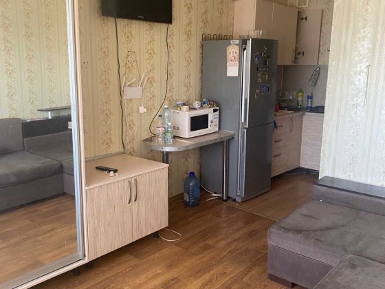 Продам  гостинку зі своїм санвузлом та міні кухнею на Салтівці Харьков