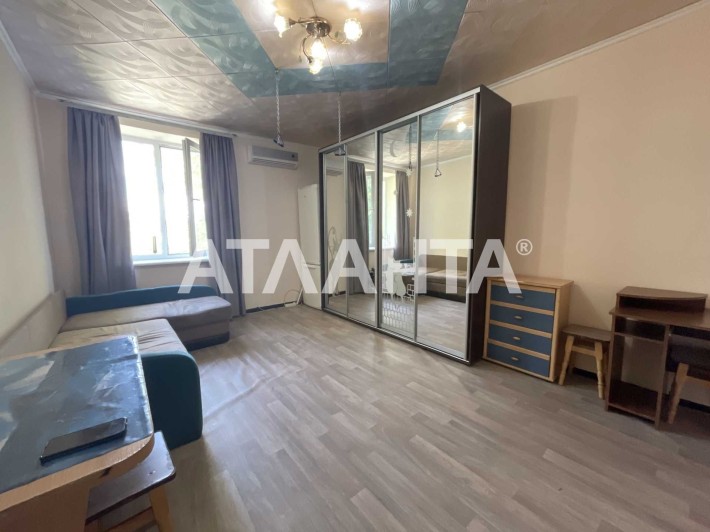 В продаже комната ! хорошая цена ! район недалеко от центра. - фото 1