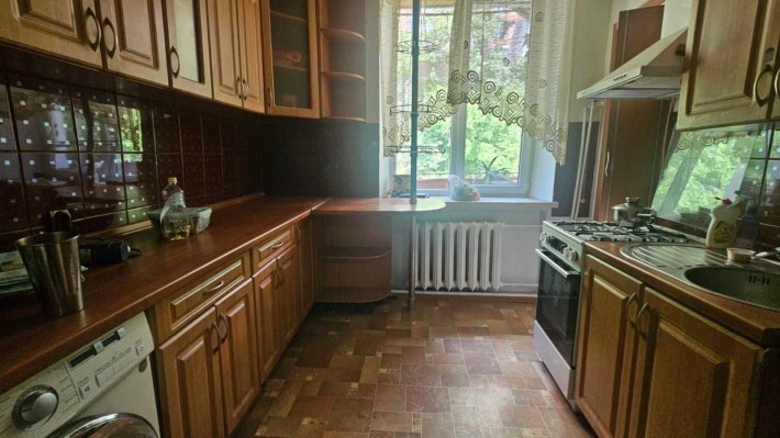 Продаються дві кімнати в комуні в Приморському районі - фото 1