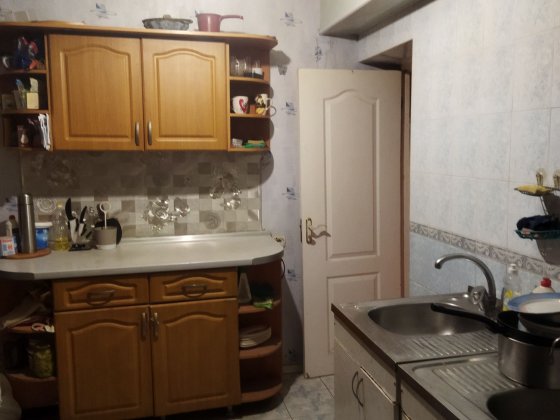 Продам гостинку Залютино,ул.Золочевская. Харьков