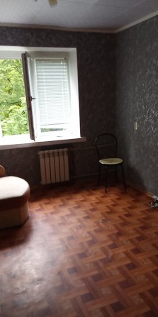Продам кімнату гостинного типу - фото 1