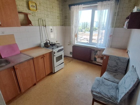 Оренда 3х кімнатної квартири  вул Всіхсвятська 8, 9 поверх Чернигов