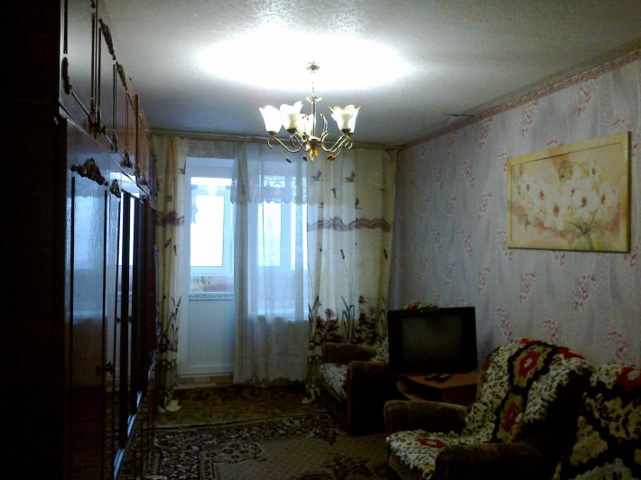 2-ком.Кв(Меб.Стир.маш. Хол-к.)Разд.Комнаты. ЦЕНТР/Рынок.3Шк.Свет 24/7 - фото 1