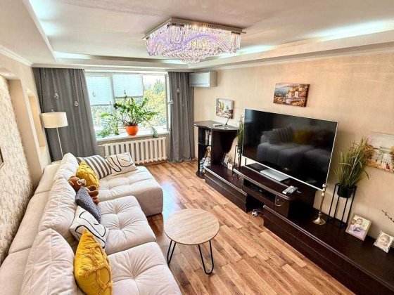 Оренда. Простора трикімнатна квартира з ремонтом у центрі міста Винница