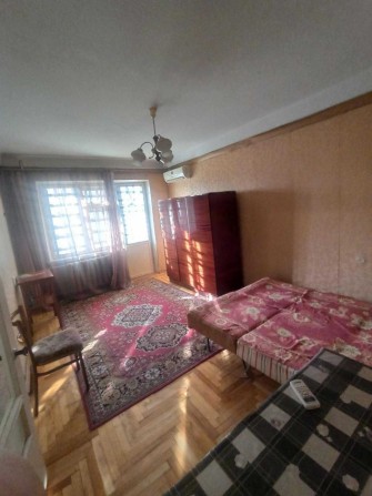 1-кім. з Меблями та Технікою на 3-му Шевчекнівському - фото 1