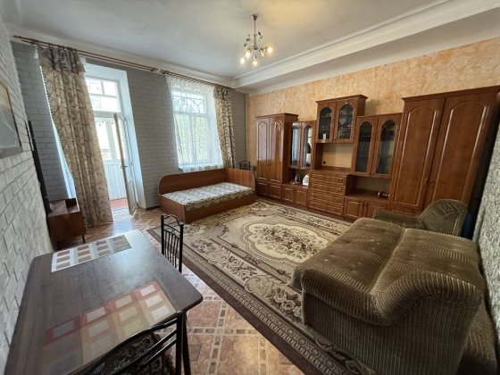 Аренда 2-ки ул Соборная, закрытый двор аренда на 1 мес возможна Миколаїв