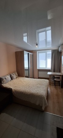 Помесячно квартира в новом доме.Можно на 1-2мес. - фото 1