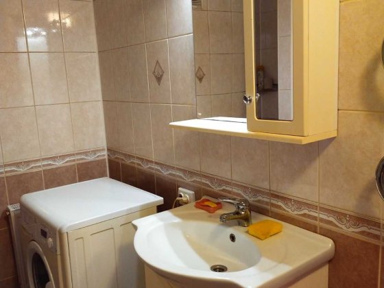 Здається кімната гуртожитку  центр