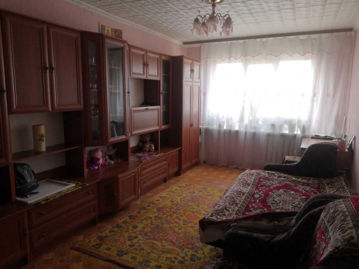 Оренда кімнати в 2к квартирі, район 700-річчя(вільна з 1.09) - фото 1