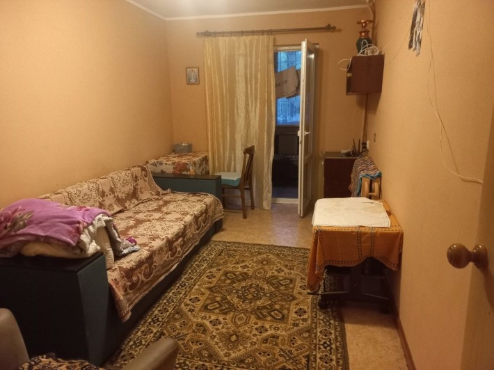 Здається окрема  кімната в 3-х кімнатній квартирі. - фото 1